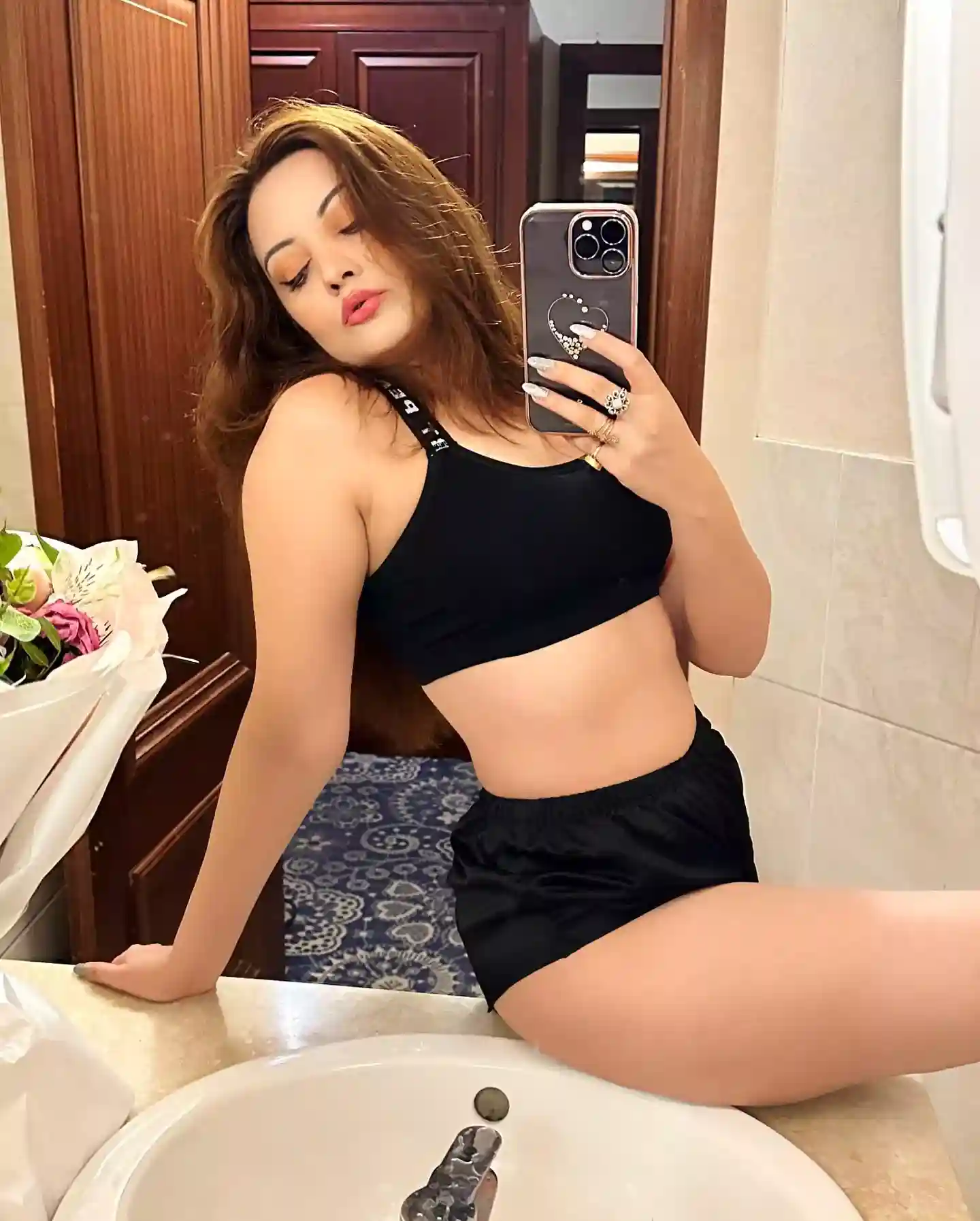 Diva Mishra Independent Escorts Call Girls Service Low Price Genuine Sexy Vip Call Girl Most Awesome sex 